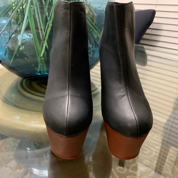 Privilege heels (never worn) - Picture 2 of 2